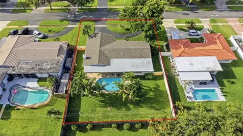 5580 SW 7th Street Plantation FL 33317