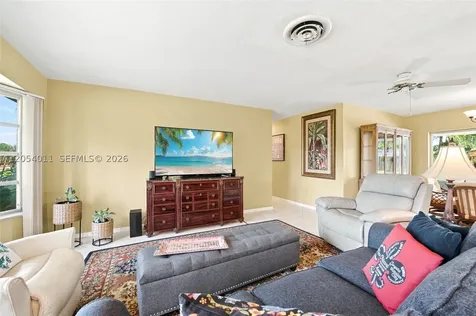 5580 SW 7th Street Plantation FL 33317