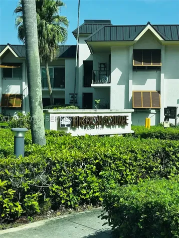 9354 SW 77th Avenue Miami FL 33156