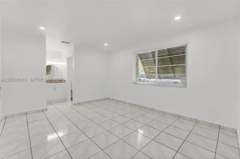 9354 SW 77th Avenue Miami FL 33156