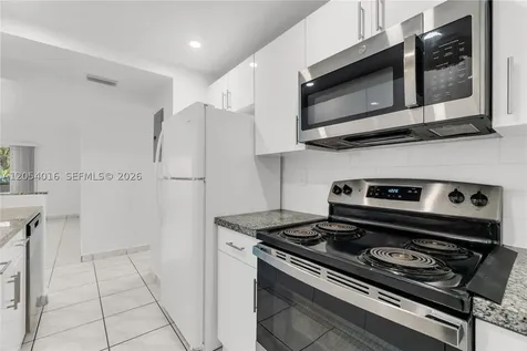 9354 SW 77th Avenue Miami FL 33156