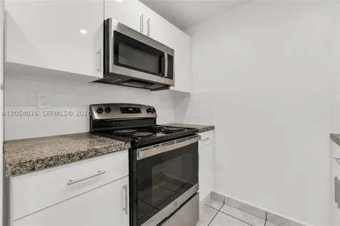 9354 SW 77th Avenue Miami FL 33156