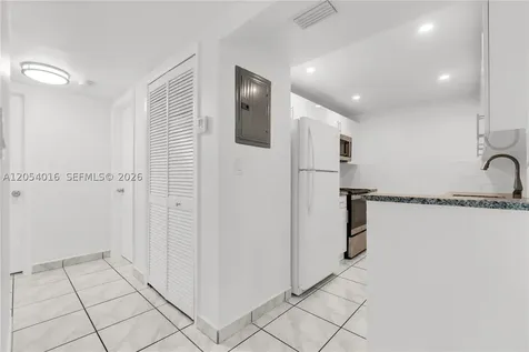 9354 SW 77th Avenue Miami FL 33156