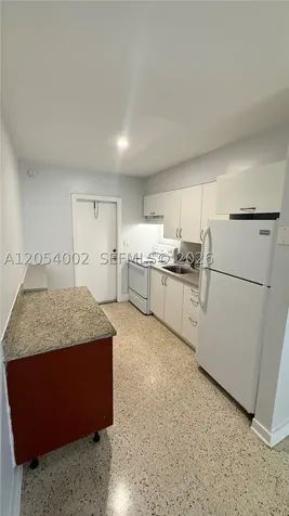 842 SW 2nd Street Hallandale Beach FL 33009