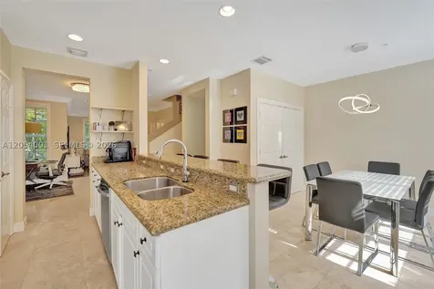 2726 Old Florida Trail Wilton Manors FL 33334