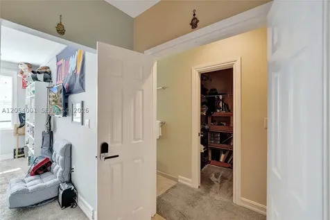 2726 Old Florida Trail Wilton Manors FL 33334