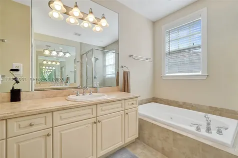 2726 Old Florida Trail Wilton Manors FL 33334