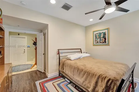 2726 Old Florida Trail Wilton Manors FL 33334