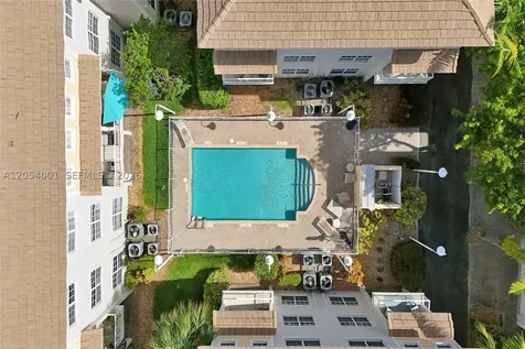 2726 Old Florida Trail Wilton Manors FL 33334