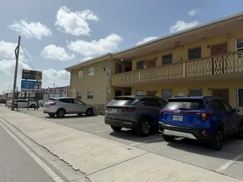 570 W 29th Street Hialeah FL 33012