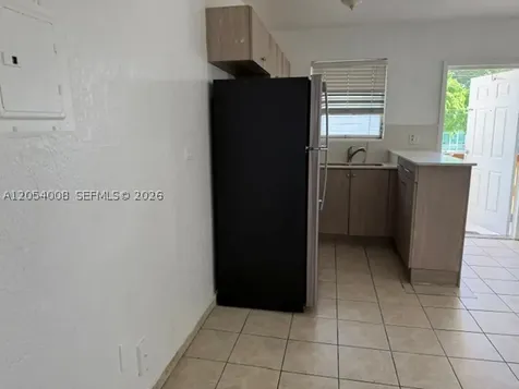 570 W 29th Street Hialeah FL 33012