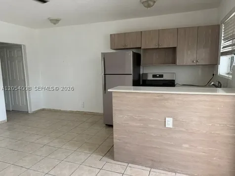 570 W 29th Street Hialeah FL 33012