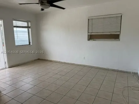 570 W 29th Street Hialeah FL 33012