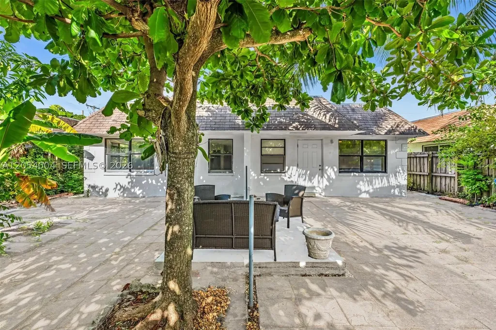 1517 NW 8th Avenue Fort Lauderdale FL 33311