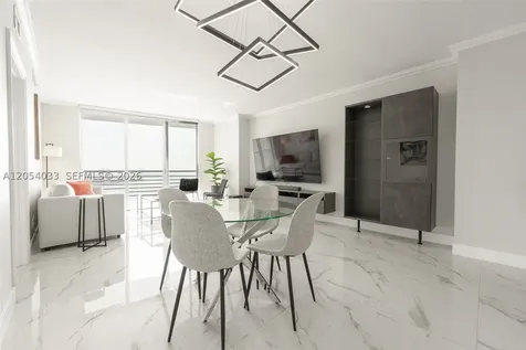 325 S Biscayne Boulevard Miami FL 33131