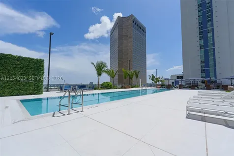 325 S Biscayne Boulevard Miami FL 33131