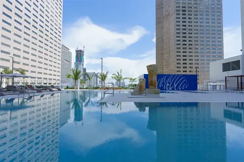 325 S Biscayne Boulevard Miami FL 33131