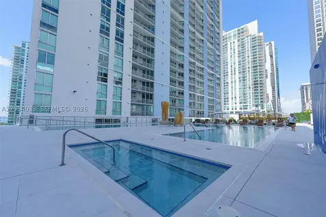 325 S Biscayne Boulevard Miami FL 33131