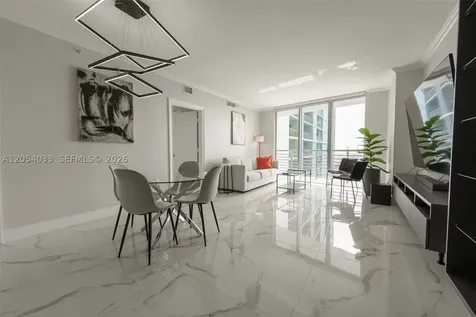 325 S Biscayne Boulevard Miami FL 33131