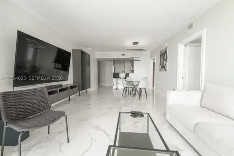 325 S Biscayne Boulevard Miami FL 33131