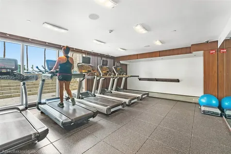 325 S Biscayne Boulevard Miami FL 33131