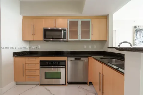 325 S Biscayne Boulevard Miami FL 33131