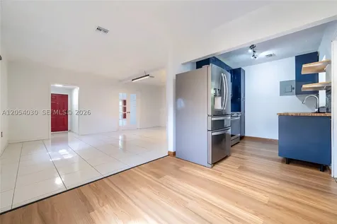 76 NE 170th Street North Miami Beach FL 33162