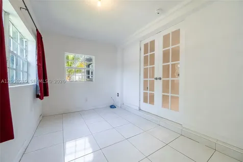 76 NE 170th Street North Miami Beach FL 33162