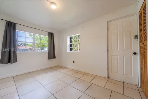 76 NE 170th Street North Miami Beach FL 33162