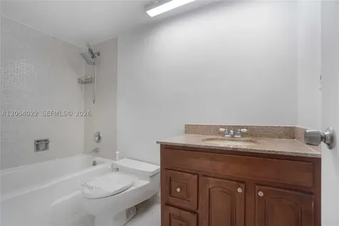 5700 Collins Avenue Miami Beach FL 33140