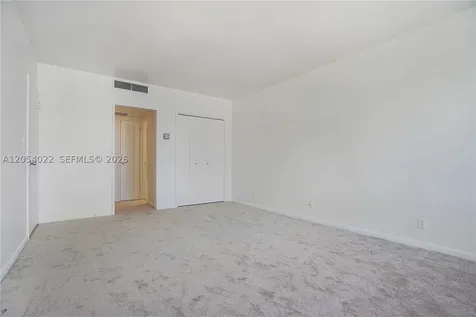 5700 Collins Avenue Miami Beach FL 33140