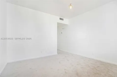 5700 Collins Avenue Miami Beach FL 33140