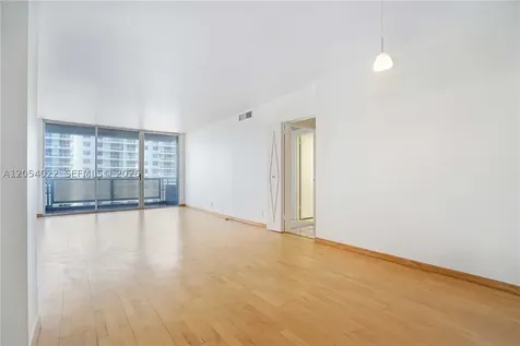 5700 Collins Avenue Miami Beach FL 33140