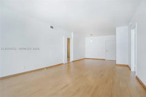 5700 Collins Avenue Miami Beach FL 33140
