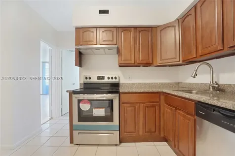 5700 Collins Avenue Miami Beach FL 33140