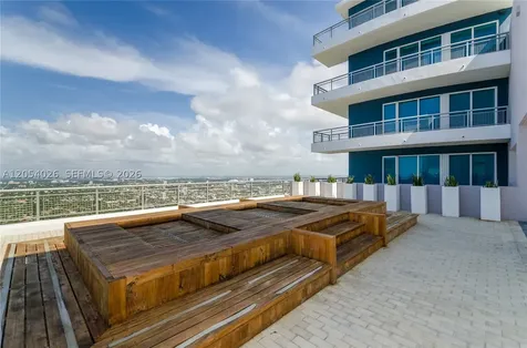 60 SW 13th Street Miami FL 33130