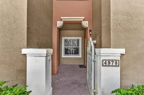 4978 White Mangrove Way E Dania Beach FL 33312