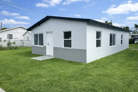 1405 NW 5th Court Florida City FL 33034