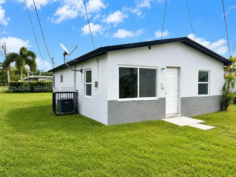 1405 NW 5th Court Florida City FL 33034