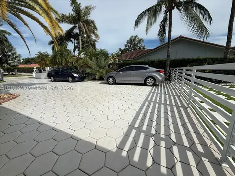 260 NW 132nd Avenue Miami FL 33182