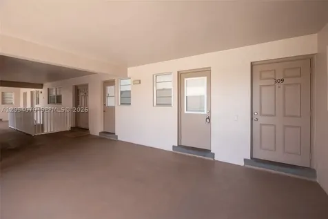 2471 SW 82nd Avenue Davie FL 33324