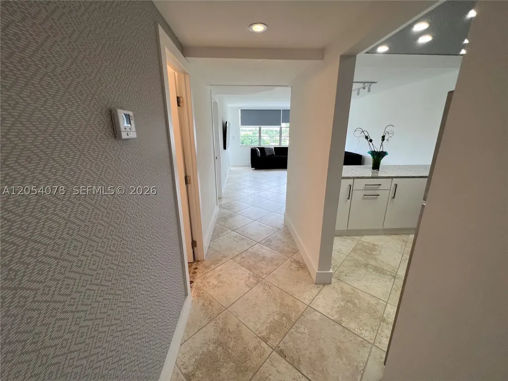 2741 Taft Street Hollywood FL 33020