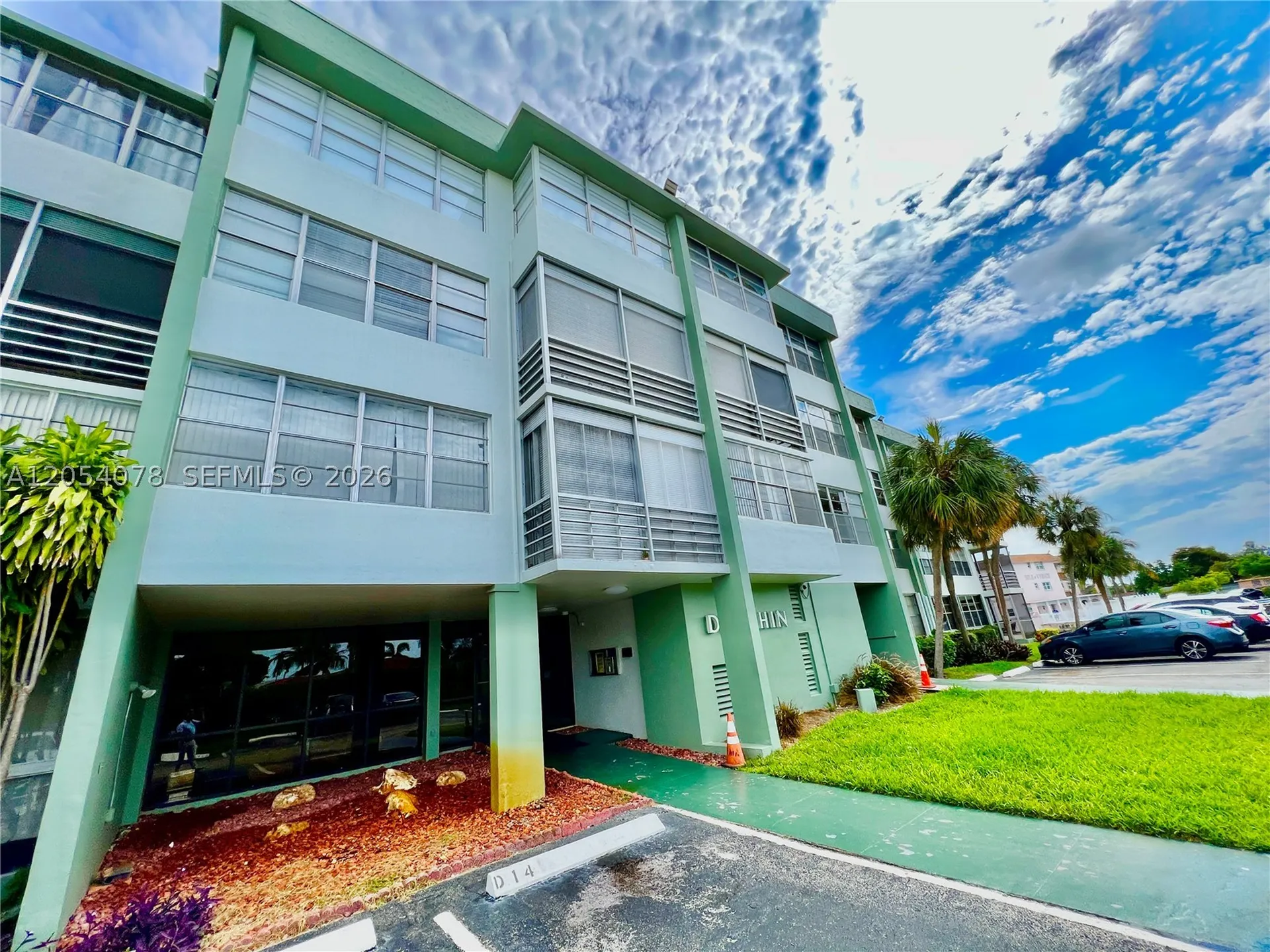 2741 Taft Street Hollywood FL 33020