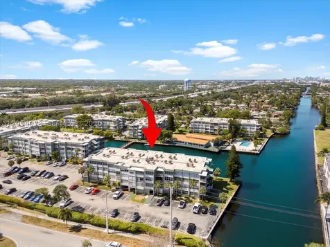2741 Taft Street Hollywood FL 33020