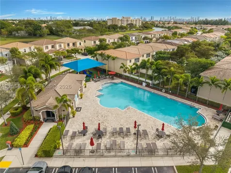658 NE 193rd Terrace Miami FL 33179