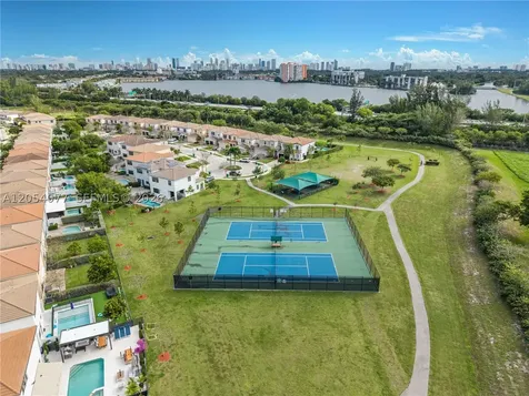 658 NE 193rd Terrace Miami FL 33179