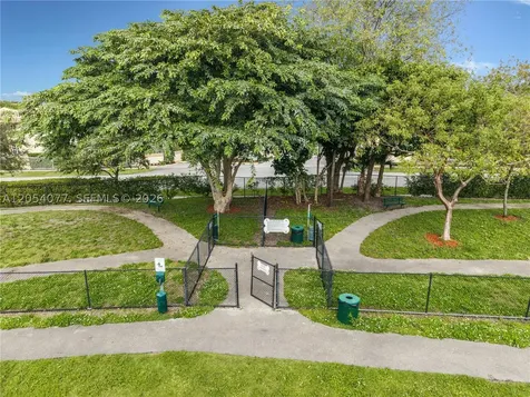 658 NE 193rd Terrace Miami FL 33179