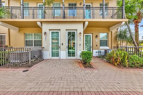 995 SW 147th Avenue Pembroke Pines FL 33027
