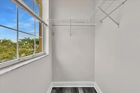 995 SW 147th Avenue Pembroke Pines FL 33027