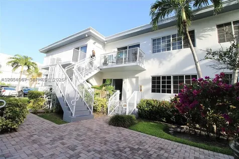 9260 Bay Harbor Terrace Bay Harbor Islands FL 33154